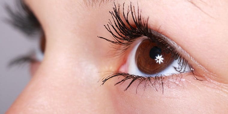 Øjenvipper - hjem retsmidler til vækst af øjenvipper